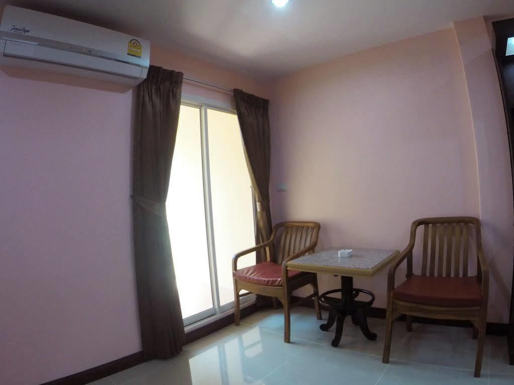 Oyo 523 Aa Pattaya Ville Luaran gambar