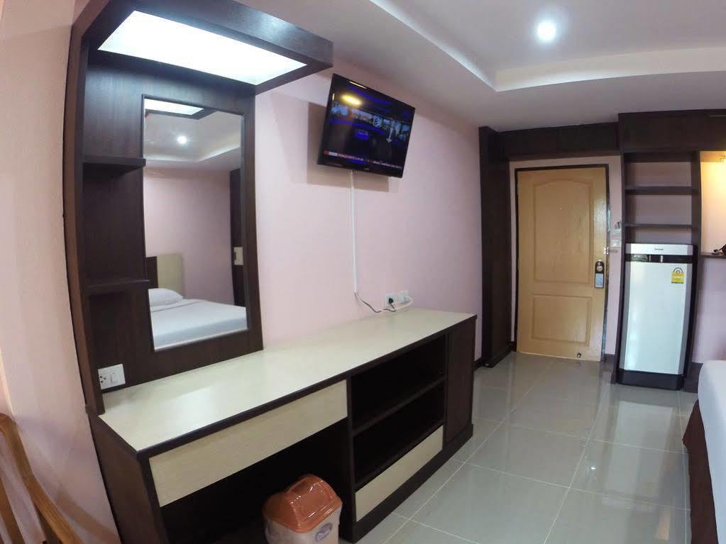 Oyo 523 Aa Pattaya Ville Luaran gambar