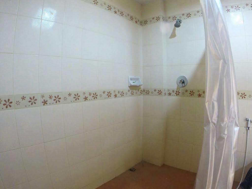 Oyo 523 Aa Pattaya Ville Luaran gambar