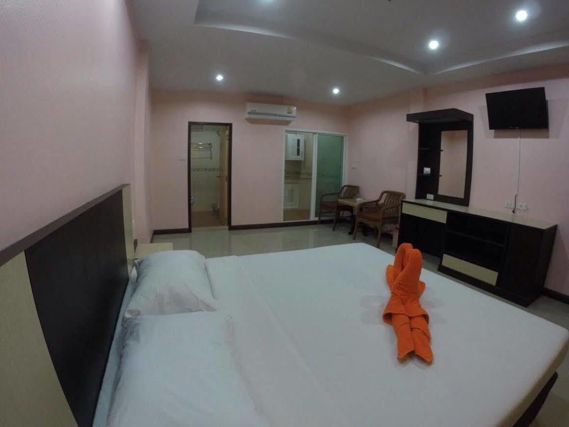 Oyo 523 Aa Pattaya Ville Luaran gambar